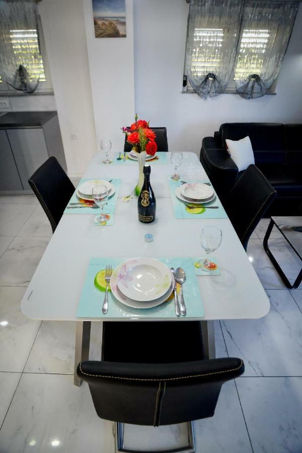 Apartment Olive Jovici  Экстерьер фото
